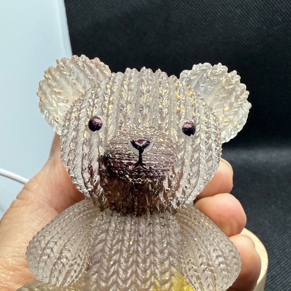 Elegant Resin Moody Bear Figurine - Cream and Brown - Picture 8 of 8